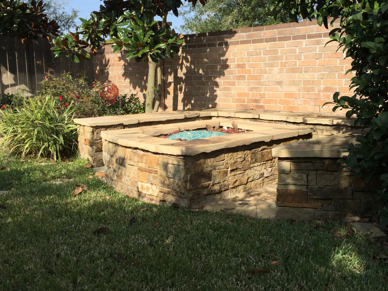 Custom Pools and Outdoor Designs